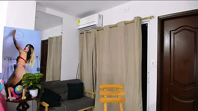 zou quira online show from February 13, 2026, 1:45 am