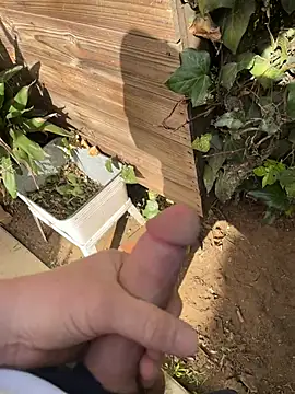 Snapshot of 66Retro99 chatting on February 9, 2026, 6:56 pm 66Retro99 online show from February 9, 2026, 6:56 pm