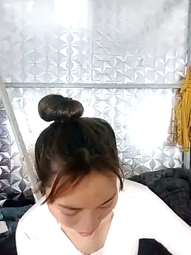 sulove xx online show from April 12, 2026, 11:21 pm