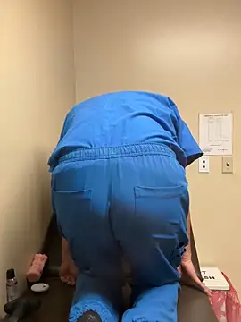 Snapshot of beenastyy chatting on October 2, 2025, 5:25 am beenastyy online show from October 2, 2025, 5:25 am