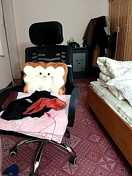 Moona heny online show from December 1, 2025, 12:37 am