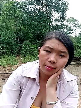 quynhkoolbae online show from October 3, 2025, 1:02 am