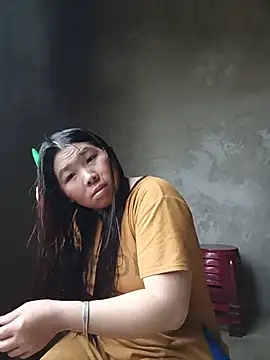 quynhkoolbae online show from June 3, 2026, 3:09 am