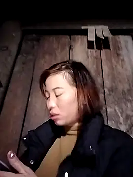 Annaacutee online show from November 30, 2025, 10:03 pm