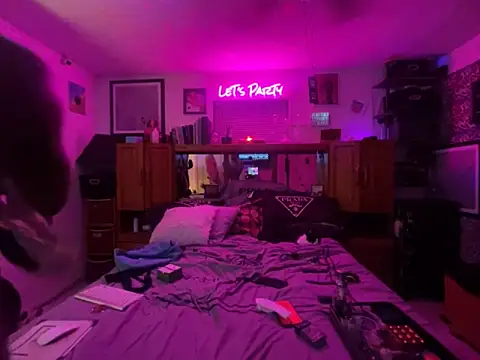 Snapshot of GrandJewel chatting on October 21, 2025, 3:18 am GrandJewel online show from October 21, 2025, 3:18 am