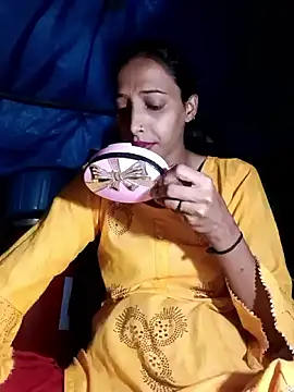 Snapshot of Pinki_thakur_1 chatting on September 14, 2025, 7:35 pm Pinki thakur 1 online show from September 14, 2025, 7:35 pm