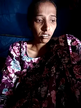 Snapshot of Pinki_thakur_1 chatting on September 17, 2025, 6:42 pm Pinki thakur 1 online show from September 17, 2025, 6:42 pm