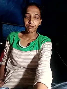 Snapshot of Pinki_thakur_1 chatting on September 27, 2025, 10:26 pm Pinki thakur 1 online show from September 27, 2025, 10:26 pm