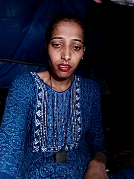 Snapshot of Pinki_thakur_1 chatting on October 21, 2025, 7:36 pm Pinki thakur 1 online show from October 21, 2025, 7:36 pm