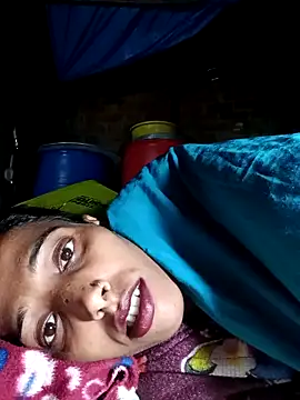 Snapshot of Pinki_thakur_1 chatting on October 27, 2025, 4:33 pm Pinki thakur 1 online show from October 27, 2025, 4:33 pm