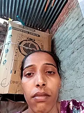 Snapshot of Pinki_thakur_1 chatting on November 1, 2025, 6:26 am Pinki thakur 1 online show from November 1, 2025, 6:26 am