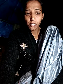 Snapshot of Pinki_thakur_1 chatting on November 6, 2025, 6:20 pm Pinki thakur 1 online show from November 6, 2025, 6:20 pm