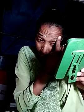 Snapshot of Pinki_thakur_1 chatting on November 8, 2025, 6:07 pm Pinki thakur 1 online show from November 8, 2025, 6:07 pm