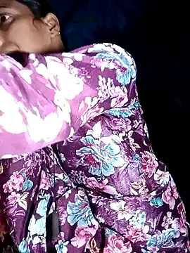 Snapshot of Pinki_thakur_1 chatting on November 10, 2025, 7:35 pm Pinki thakur 1 online show from November 10, 2025, 7:35 pm