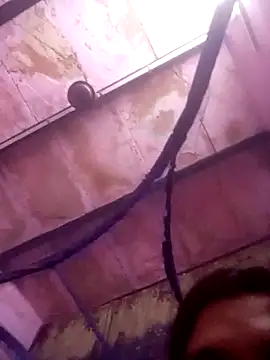 TINASONI online show from October 9, 2025, 3:54 pm