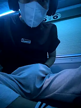 Snapshot of linh21107 chatting on November 10, 2025, 11:31 am linh21107 online show from November 10, 2025, 11:31 am