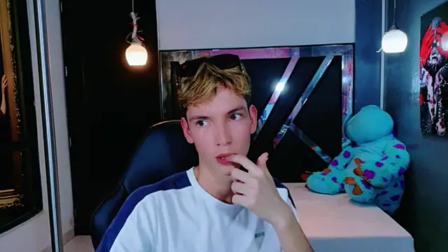 park jimin1 online show from December 16, 2025, 7:08 pm