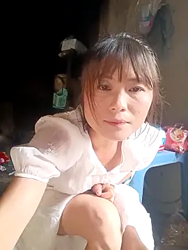 Snapshot of linda_bae00 chatting on March 4, 2026, 6:08 am linda bae00 online show from March 4, 2026, 6:08 am