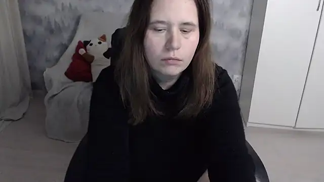 AdelinaLawson online show from December 16, 2025, 5:40 pm