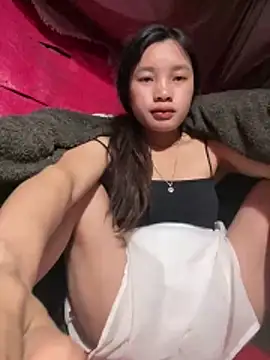 Snapshot of beobeo_2xx chatting on March 5, 2026, 10:44 am beobeo 2xx online show from March 5, 2026, 10:44 am