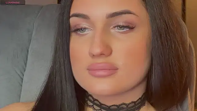 Snapshot of mygoddesshecate chatting on November 7, 2025, 10:37 am mygoddesshecate online show from November 7, 2025, 10:37 am