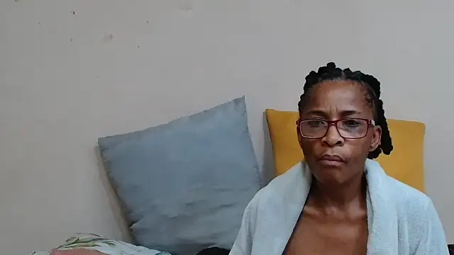 Snapshot of SugarPoppy24xxx chatting on October 11, 2025, 8:46 am SugarPoppy24xxx online show from October 11, 2025, 8:46 am