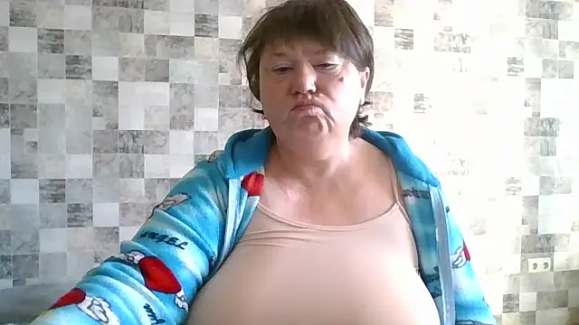 RipeMelon4561 online show from October 30, 2025, 6:48 am