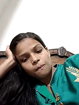 Komal0099 online show from October 18, 2025, 11:33 am