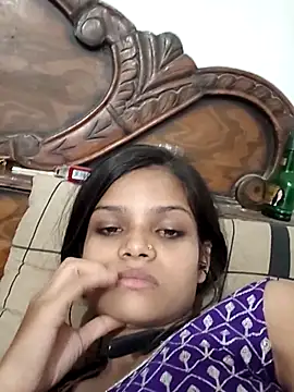 Komal0099 online show from November 2, 2025, 2:41 pm