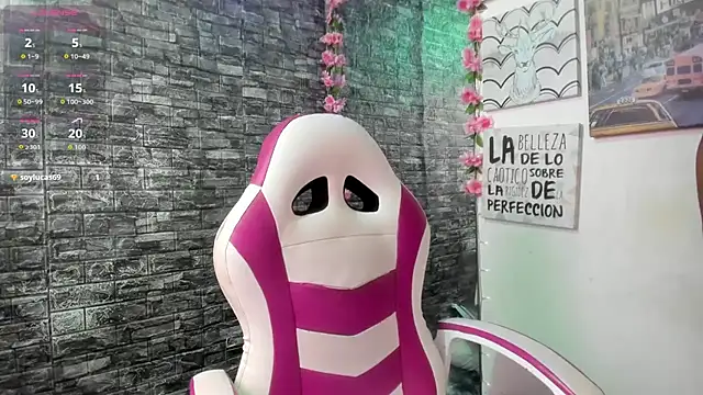 karoll  sex online show from October 25, 2025, 12:34 pm