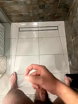 MrZli online show from November 28, 2025, 7:49 pm