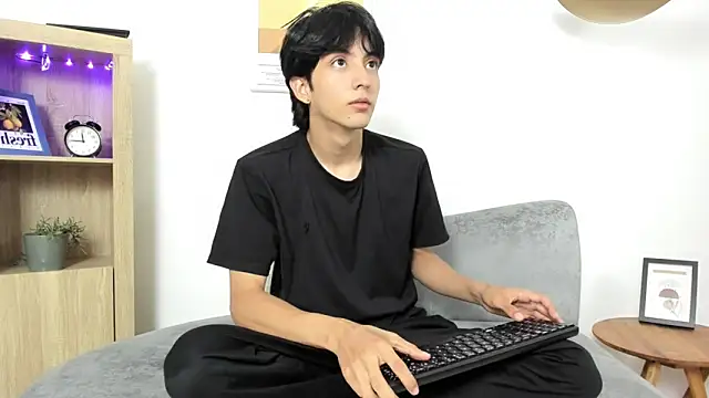 Snapshot of dear_jeycot chatting on September 21, 2025, 12:51 pm dear jeycot online show from September 21, 2025, 12:51 pm