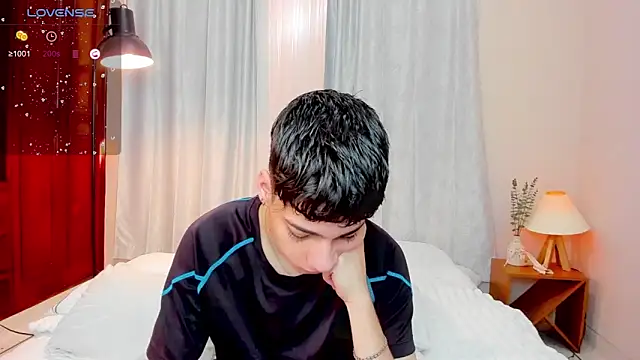 Snapshot of oblivion_deku chatting on October 6, 2025, 1:19 pm oblivion deku online show from October 6, 2025, 1:19 pm