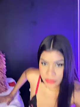 MiaSkylar online show from July 22, 2026, 9:01 am