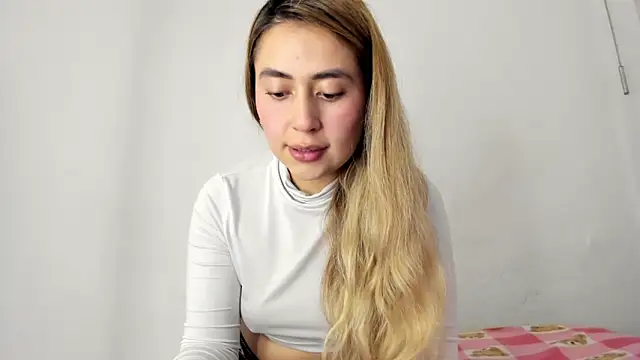 Snapshot of min-ji chatting on September 15, 2025, 7:47 pm min-ji online show from September 15, 2025, 7:47 pm