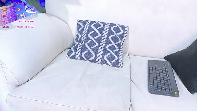 Snapshot of Daiisy_kiss chatting on November 3, 2025, 1:29 am Daiisy kiss online show from November 3, 2025, 1:29 am