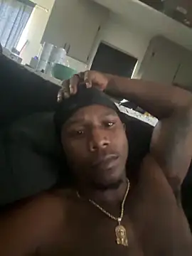 Snapshot of dreeFK chatting on October 9, 2025, 9:24 pm dreeFK online show from October 9, 2025, 9:24 pm