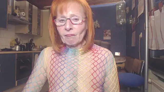 Snapshot of SexySilvie chatting on February 21, 2025, 9:54 pm SexySilvie online show from February 21, 2025, 9:54 pm