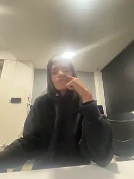 Snapshot of derek_devil24 chatting on November 29, 2025, 9:56 am derek devil24 online show from November 29, 2025, 9:56 am