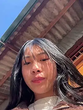 EmLy02 online show from February 26, 2026, 12:53 am