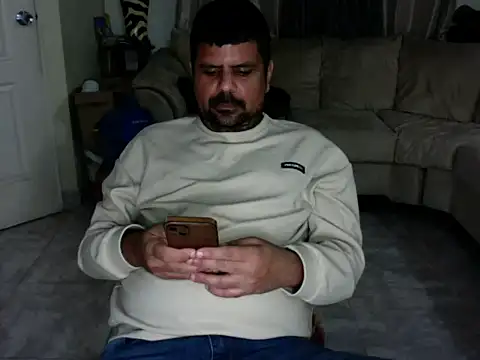 Snapshot of Diabloproducciones chatting on September 21, 2025, 12:12 am Diabloproducciones online show from September 21, 2025, 12:12 am