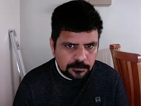 Snapshot of Diabloproducciones chatting on October 5, 2025, 1:31 pm Diabloproducciones online show from October 5, 2025, 1:31 pm