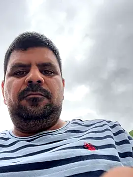 Snapshot of Diabloproducciones chatting on October 19, 2025, 8:09 pm Diabloproducciones online show from October 19, 2025, 8:09 pm