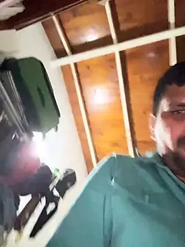 Snapshot of Diabloproducciones chatting on October 25, 2025, 10:37 pm Diabloproducciones online show from October 25, 2025, 10:37 pm