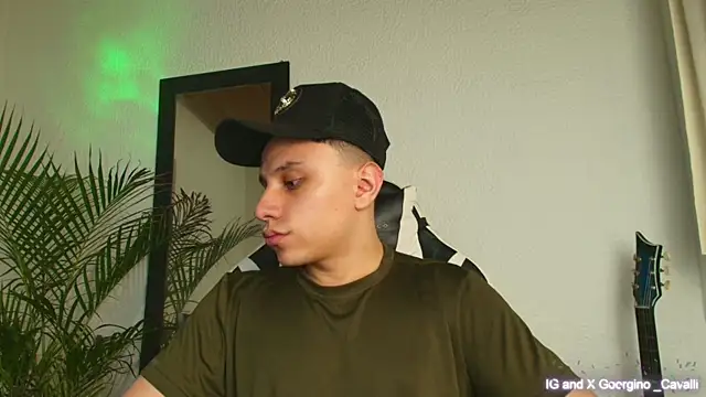 Snapshot of georgino_cavalli chatting on September 23, 2025, 4:04 am georgino cavalli online show from September 23, 2025, 4:04 am