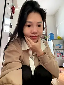 Miumieu online show from November 20, 2025, 3:28 am