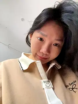 Miumieu online show from November 21, 2025, 5:50 am