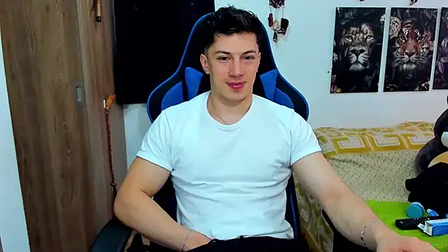 javiersexymann online show from December 3, 2024, 6:49 pm