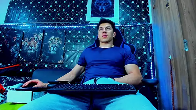 javiersexymann online show from October 8, 2025, 9:34 pm