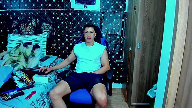 javiersexymann online show from December 5, 2025, 8:49 pm